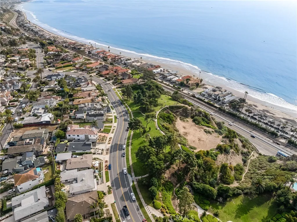 35311 Camino Capistrano, Dana Point, California 92624 home-pic-45