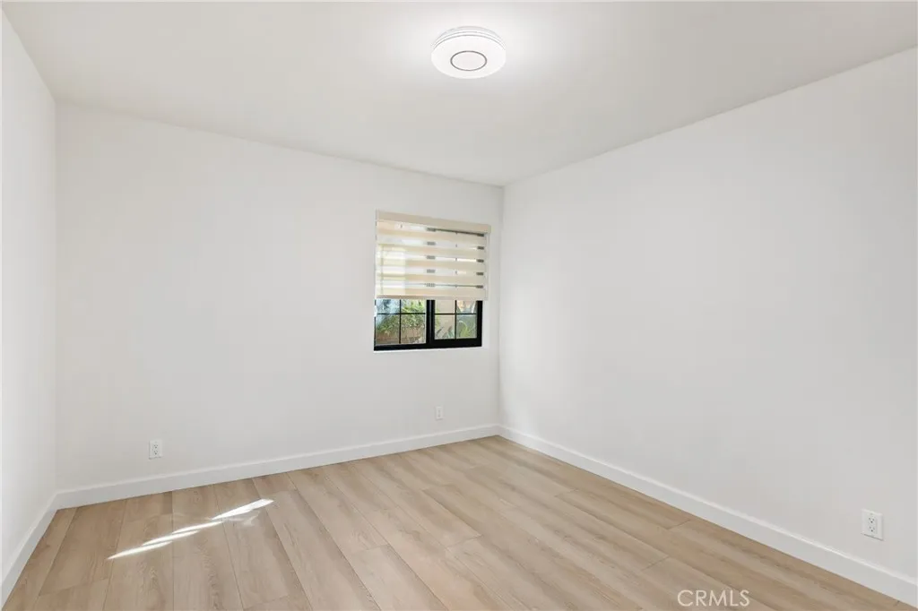 441 E San Jose, Burbank, California 91501 home-pic-11