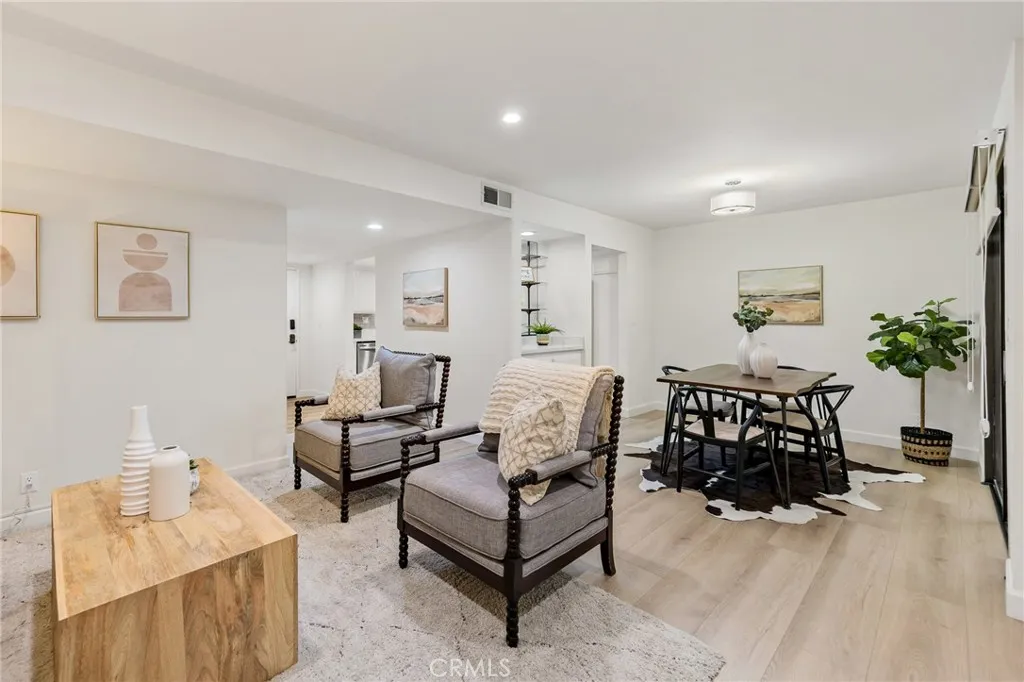 441 E San Jose, Burbank, California 91501 home-pic-3