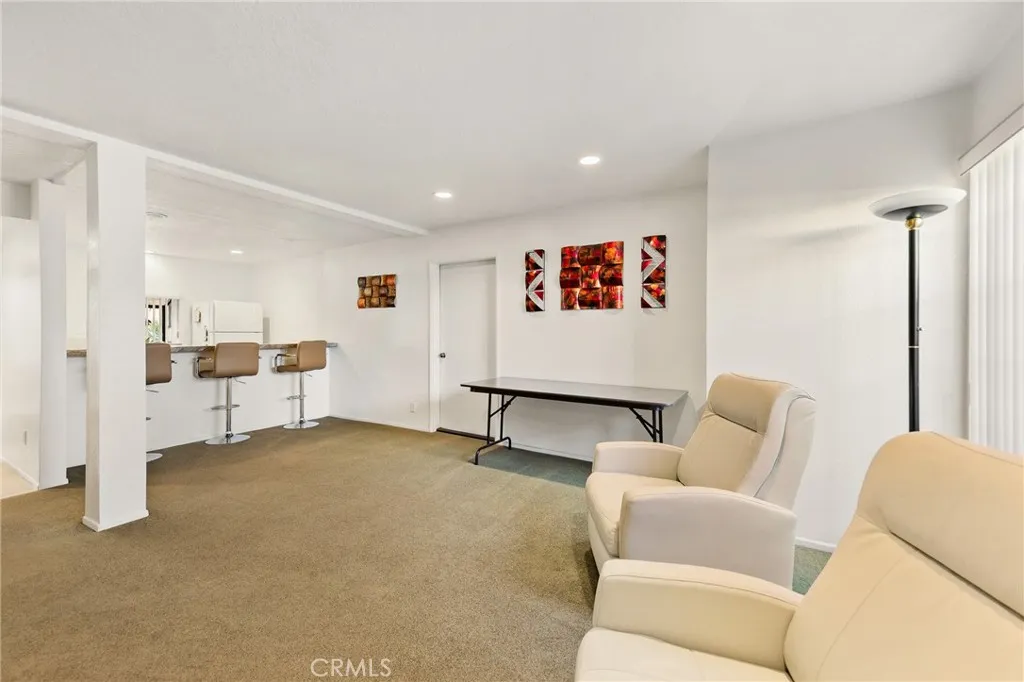 441 E San Jose, Burbank, California 91501 home-pic-22