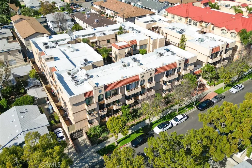 441 E San Jose, Burbank, California 91501 home-pic-27