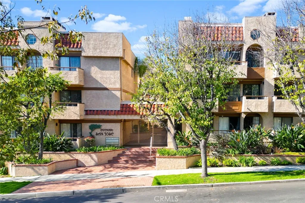441 E San Jose, Burbank, California 91501 home-pic-26