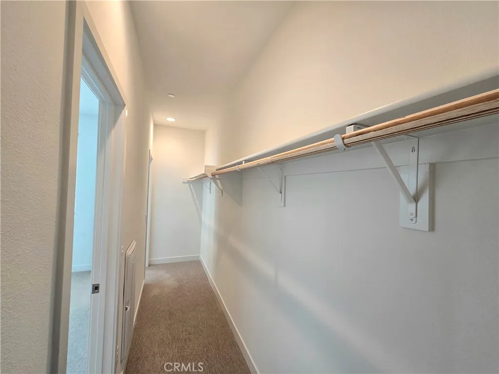 18 E Sunset, Long Beach, California 90805 home-pic-7