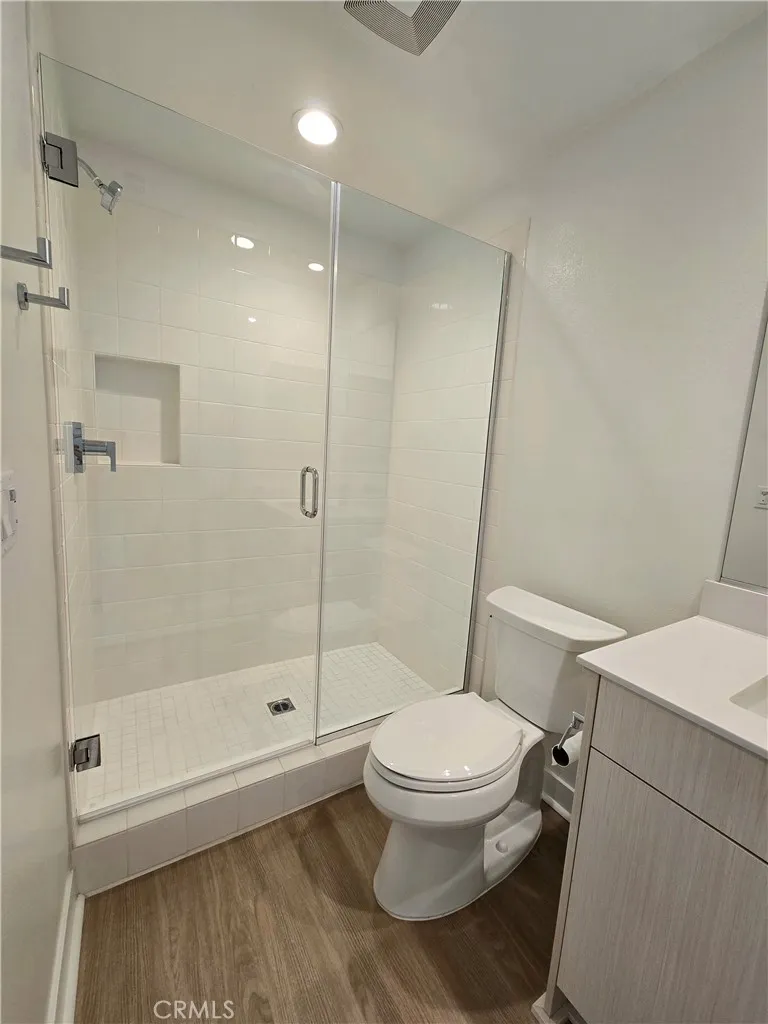 18 E Sunset, Long Beach, California 90805 home-pic-24