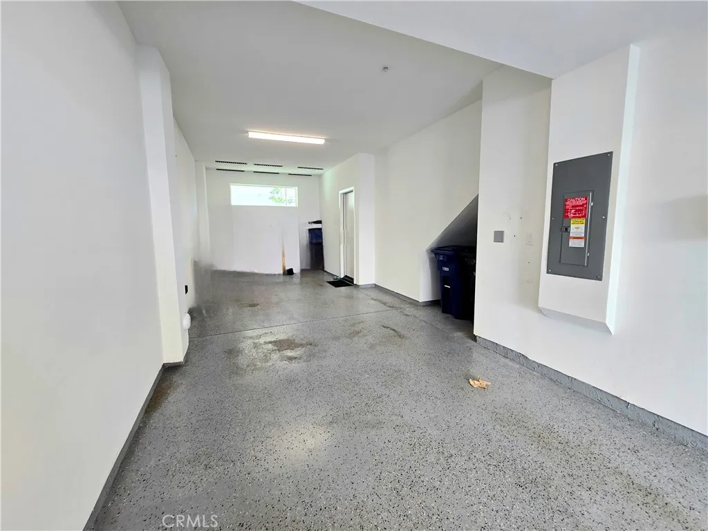 18 E Sunset, Long Beach, California 90805 home-pic-25
