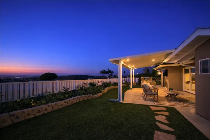 2821 Alta Vista, Newport Beach, California 92660
