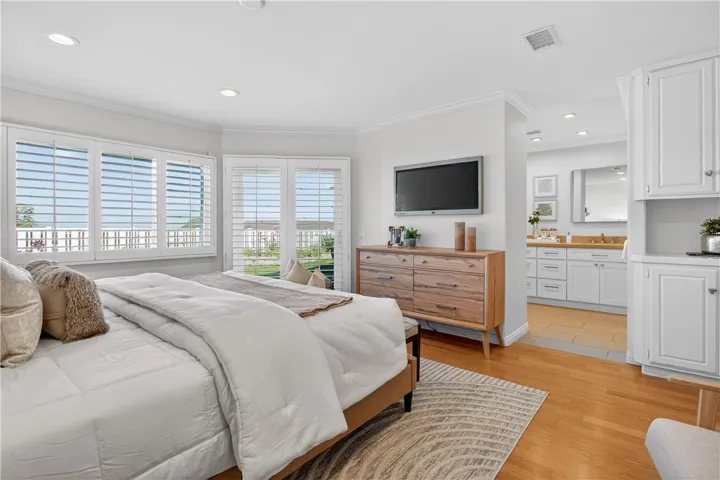 2821 Alta Vista, Newport Beach, California 92660