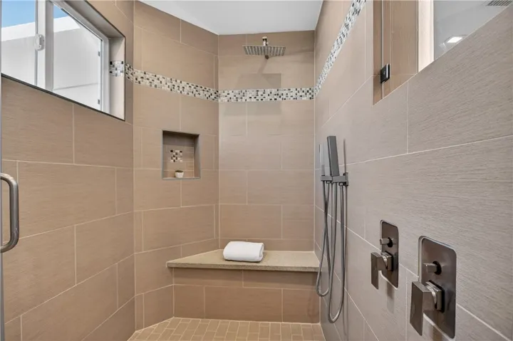 2821 Alta Vista, Newport Beach, California 92660