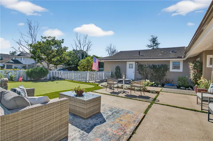 2821 Alta Vista, Newport Beach, California 92660