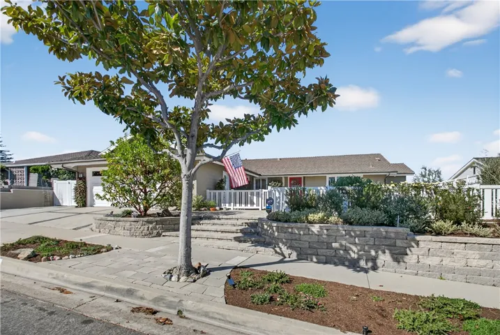 2821 Alta Vista, Newport Beach, California 92660