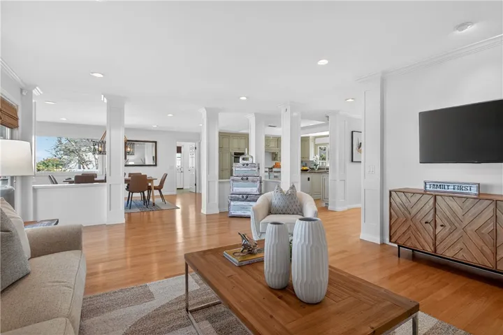 2821 Alta Vista, Newport Beach, California 92660