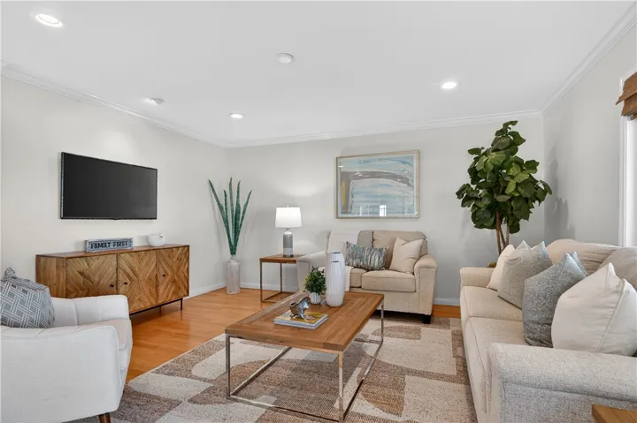 2821 Alta Vista, Newport Beach, California 92660