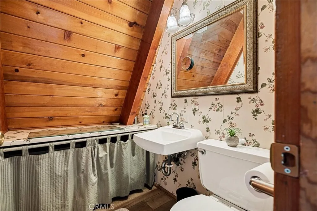 1190 Klondike, Lake Arrowhead, California 92352 home-pic-27