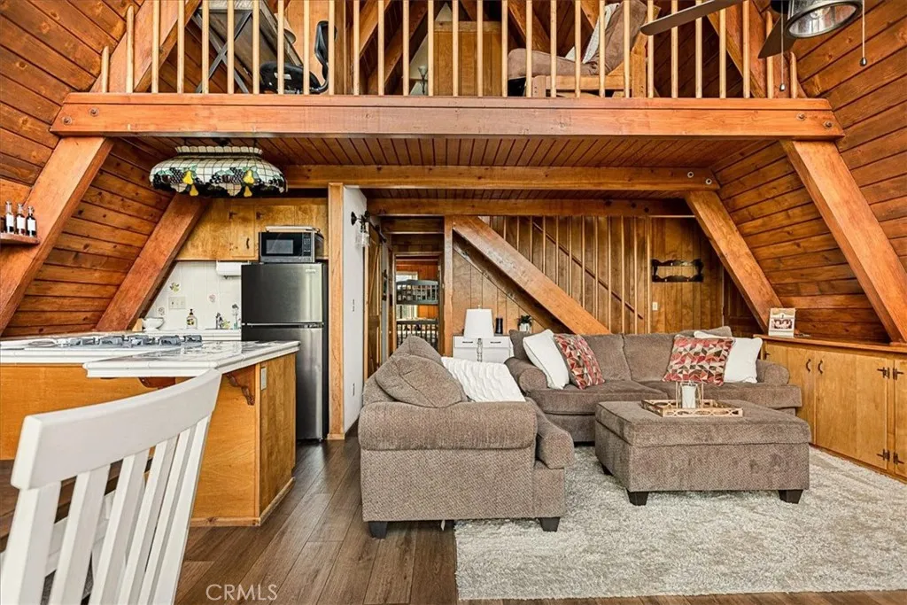1190 Klondike, Lake Arrowhead, California 92352 home-pic-15