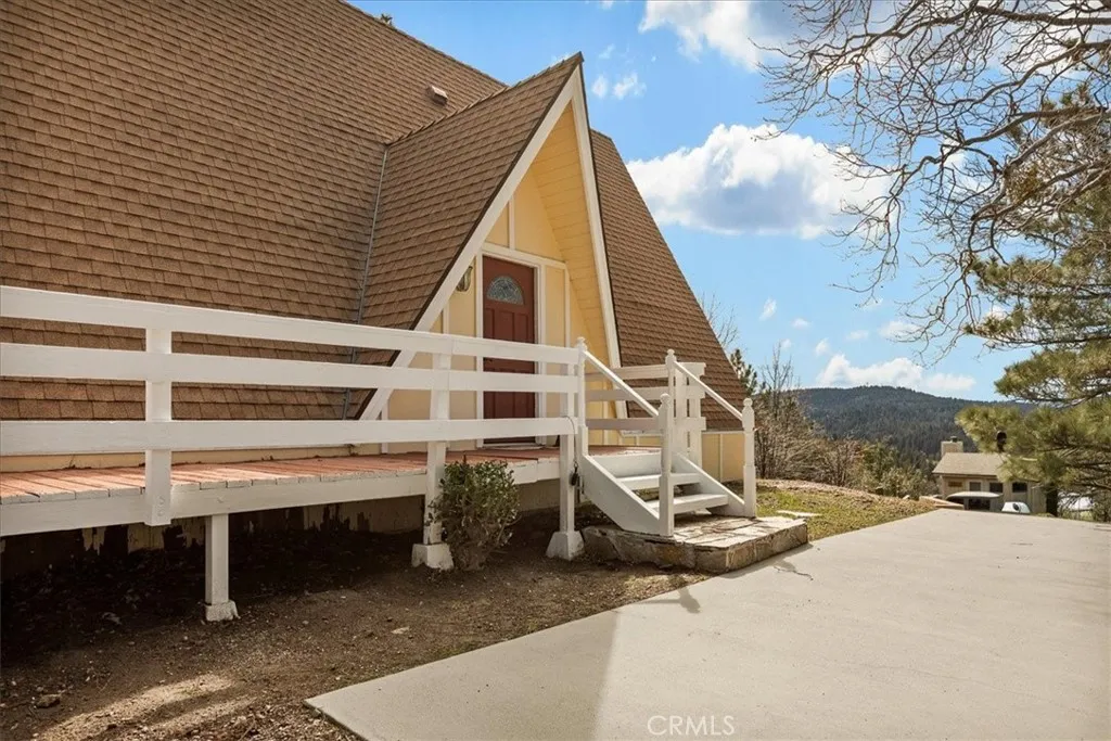 1190 Klondike, Lake Arrowhead, California 92352 home-pic-7