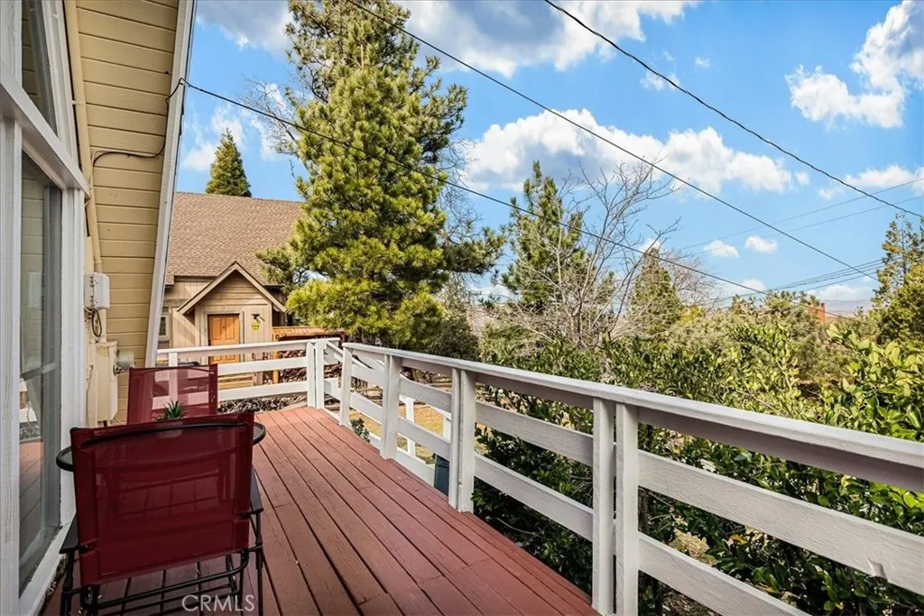 1190 Klondike, Lake Arrowhead, California 92352 home-pic-12