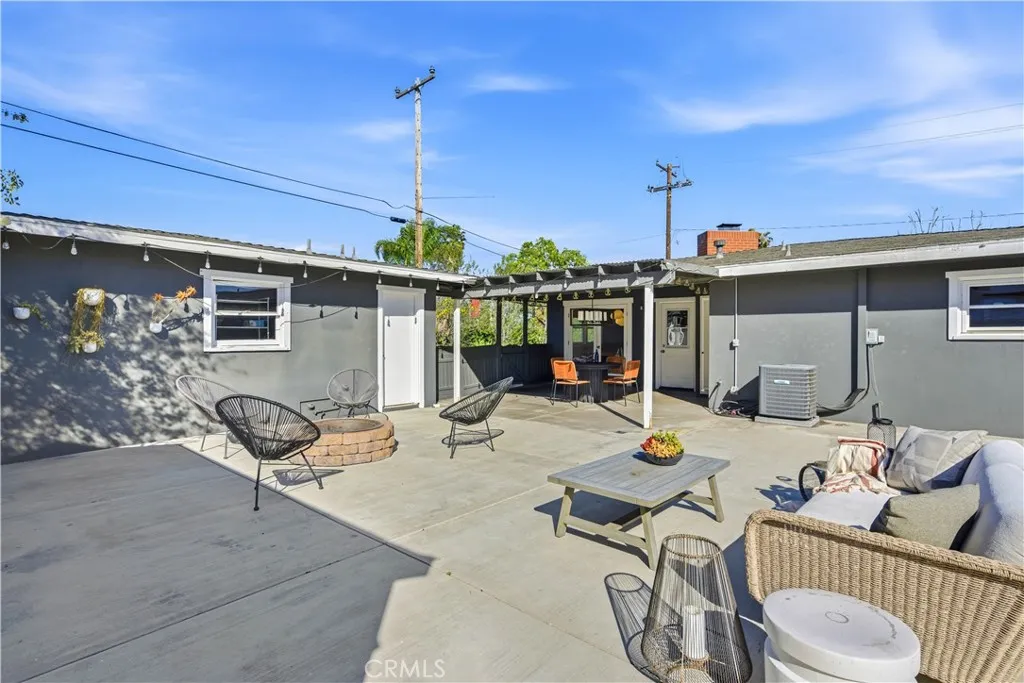 1953 Maple, Costa Mesa, California 92627 home-pic-28