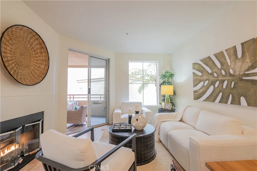 1301 Cabrillo Ave 208, Torrance, California 90501 home-pic-10