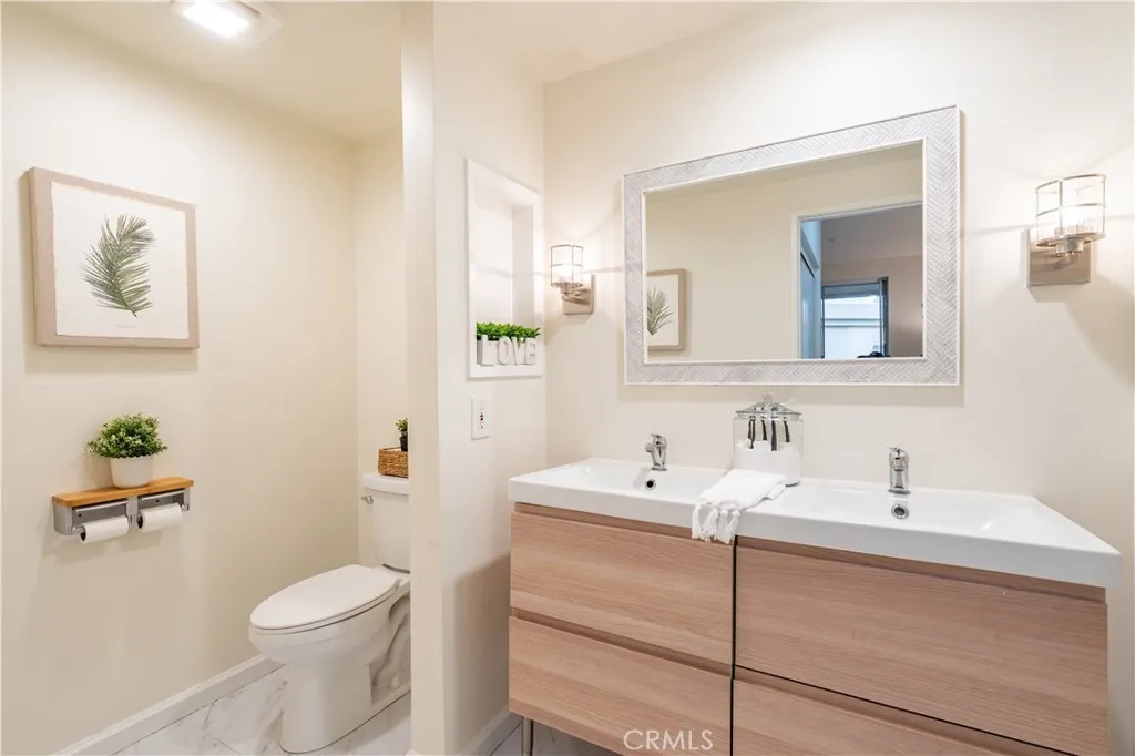 1301 Cabrillo Ave 208, Torrance, California 90501 home-pic-17