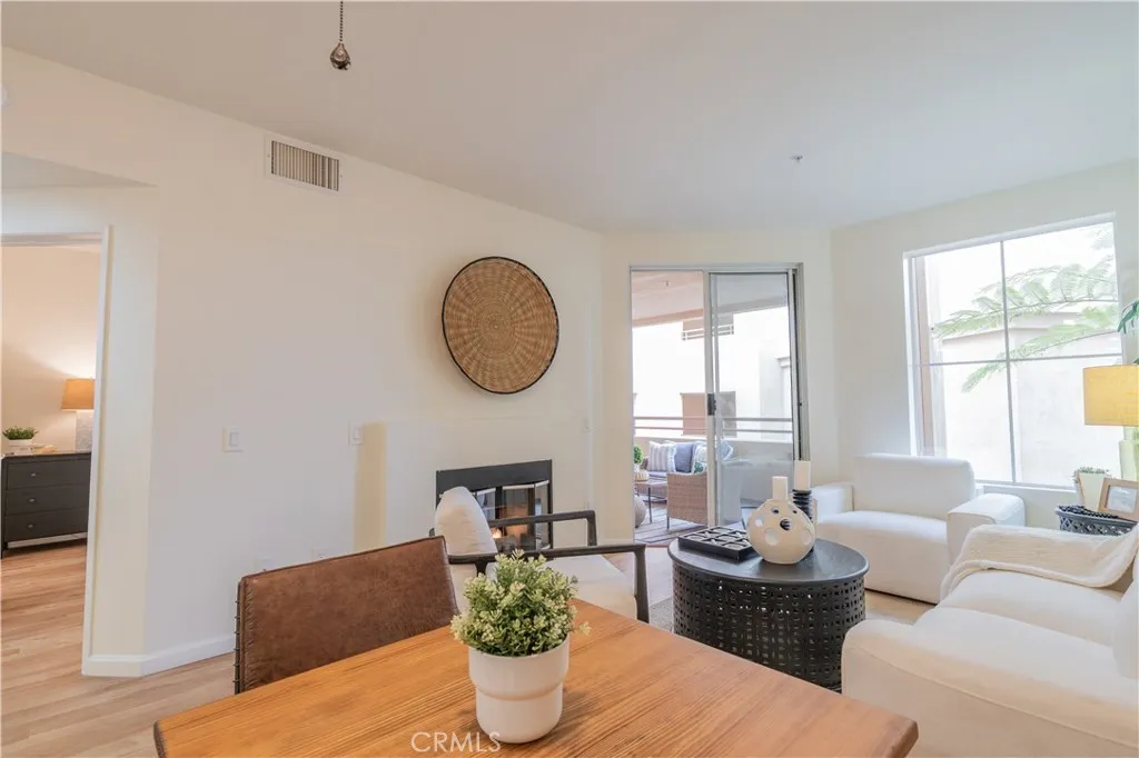 1301 Cabrillo Ave 208, Torrance, California 90501 home-pic-11