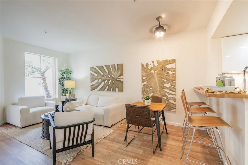 1301 Cabrillo Ave 208, Torrance, California 90501 home-pic-8