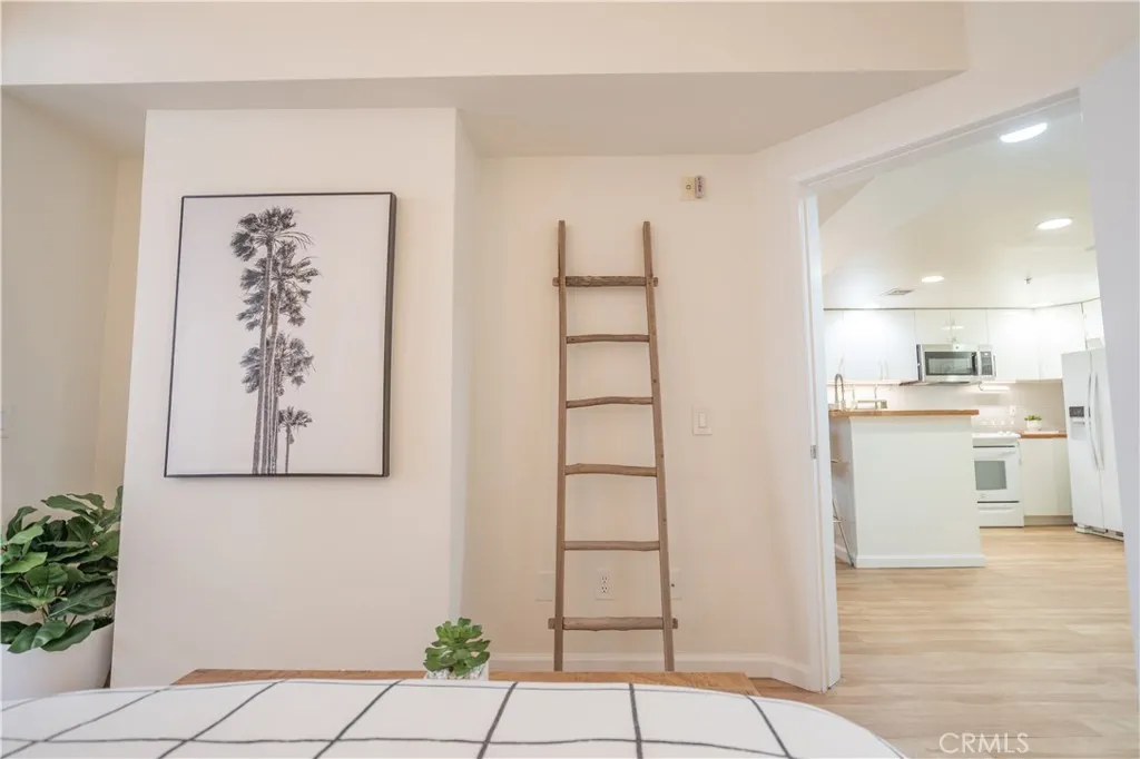 1301 Cabrillo Ave 208, Torrance, California 90501 home-pic-15