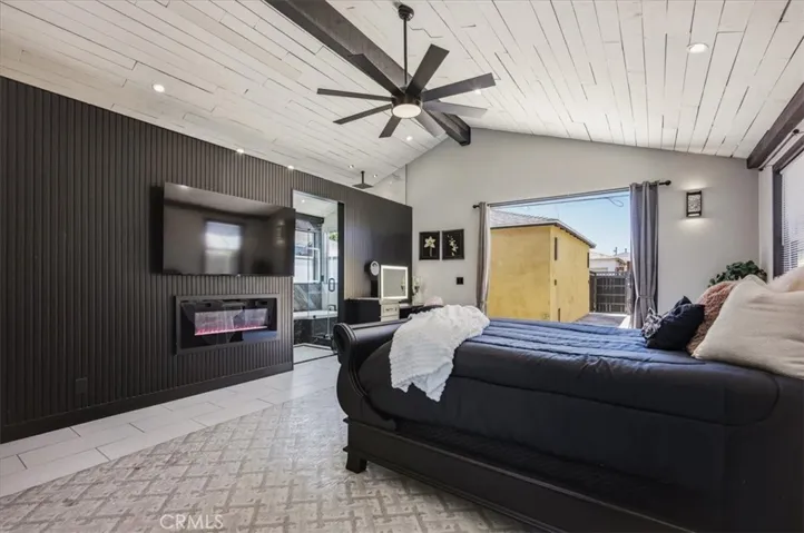 Primary suite 500 sq ft!!!
