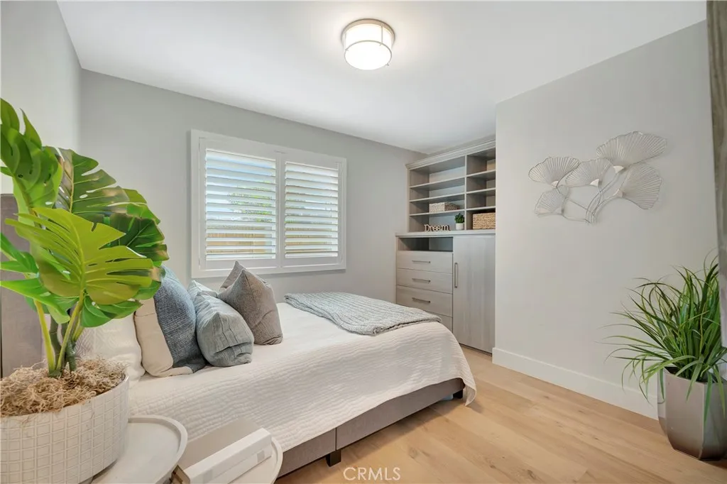 20162 Crater Circle, Huntington Beach, California 92646 home-pic-20