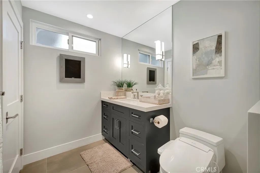 20162 Crater Circle, Huntington Beach, California 92646 home-pic-27