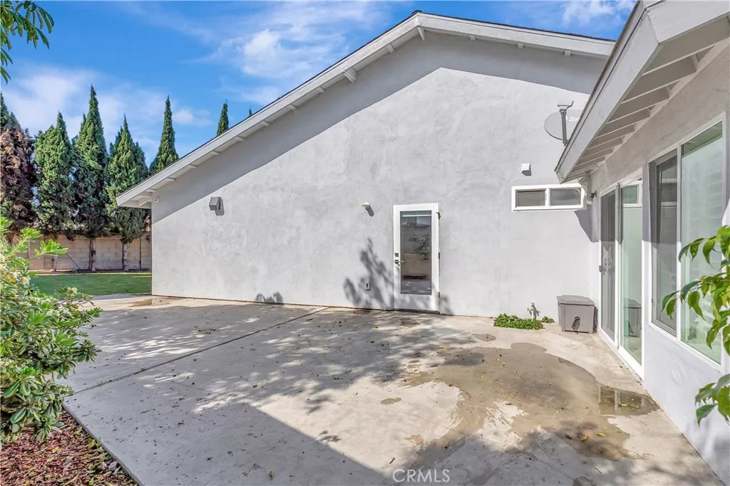 20162 Crater Circle, Huntington Beach, California 92646 home-pic-33