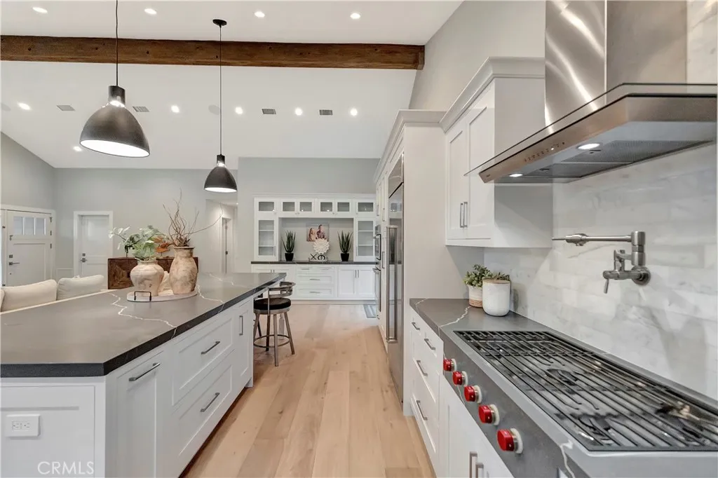 20162 Crater Circle, Huntington Beach, California 92646 home-pic-14