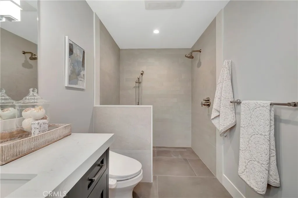 20162 Crater Circle, Huntington Beach, California 92646 home-pic-28