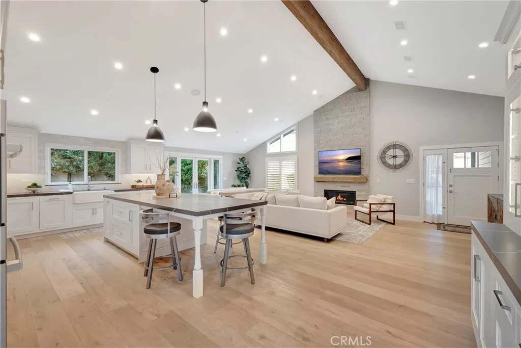 20162 Crater Circle, Huntington Beach, California 92646 home-pic-6