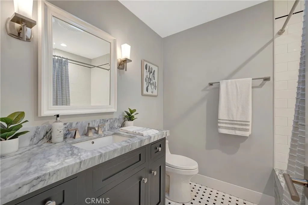 20162 Crater Circle, Huntington Beach, California 92646 home-pic-16