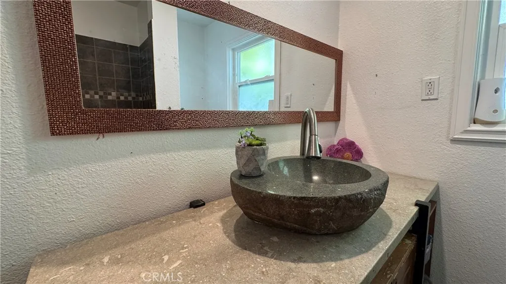 2720 San Francisco, Long Beach, California 90806 home-pic-10