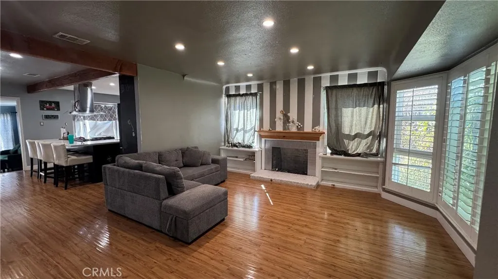 2720 San Francisco, Long Beach, California 90806 home-pic-2