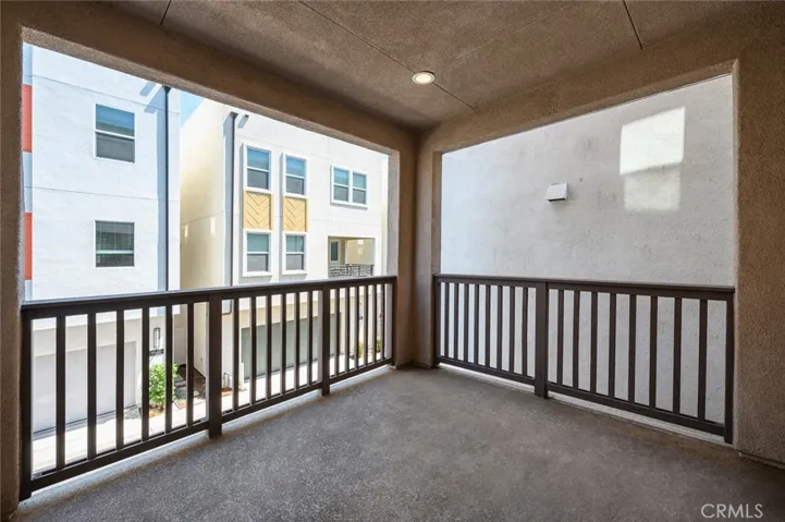 2nd floor balcony