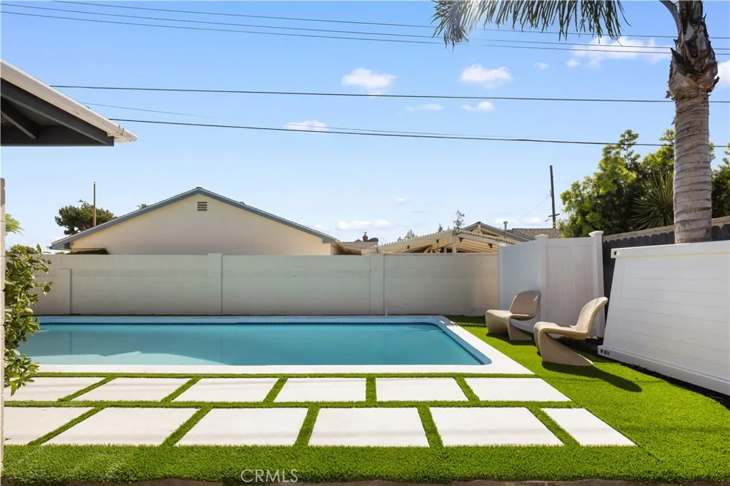 934 E Rose Avenue, Orange, California 92867 home-pic-47
