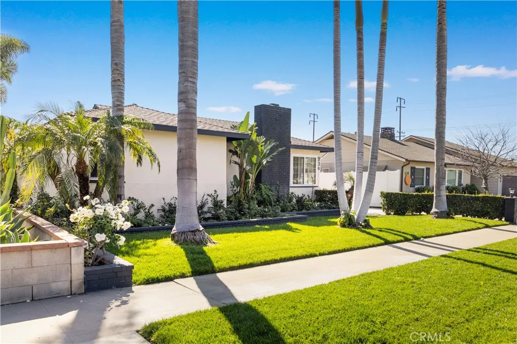 934 E Rose Avenue, Orange, California 92867 home-pic-2