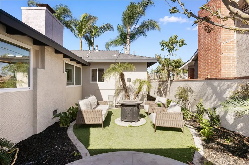 934 E Rose Avenue, Orange, California 92867 home-pic-26