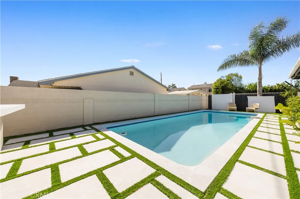 934 E Rose Avenue, Orange, California 92867 home-pic-49