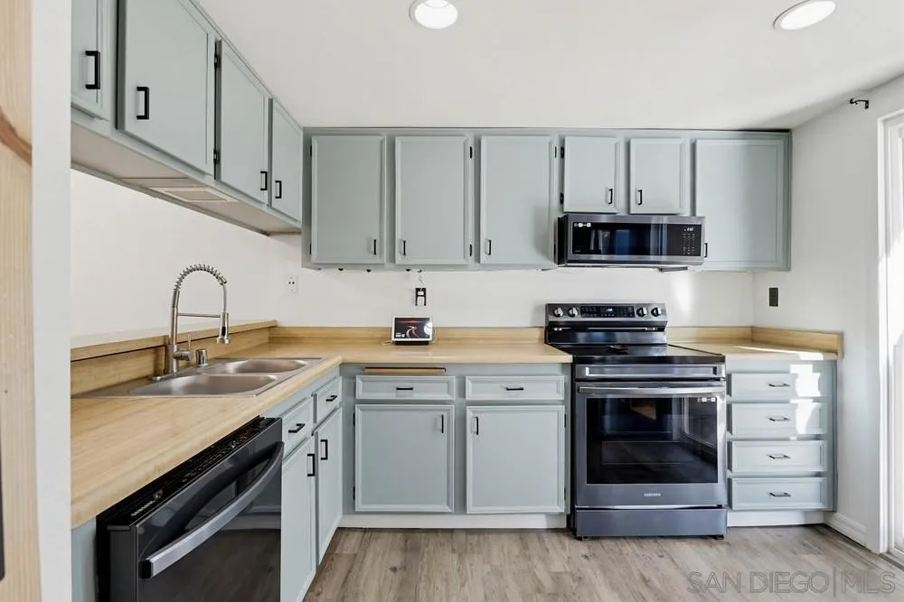 140 E El Norte Parkway 6, Escondido, California 92026 home-pic-15