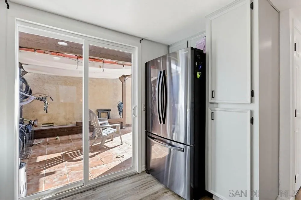 140 E El Norte Parkway 6, Escondido, California 92026 home-pic-17