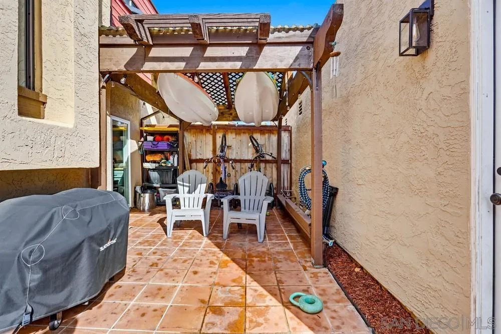 140 E El Norte Parkway 6, Escondido, California 92026 home-pic-2