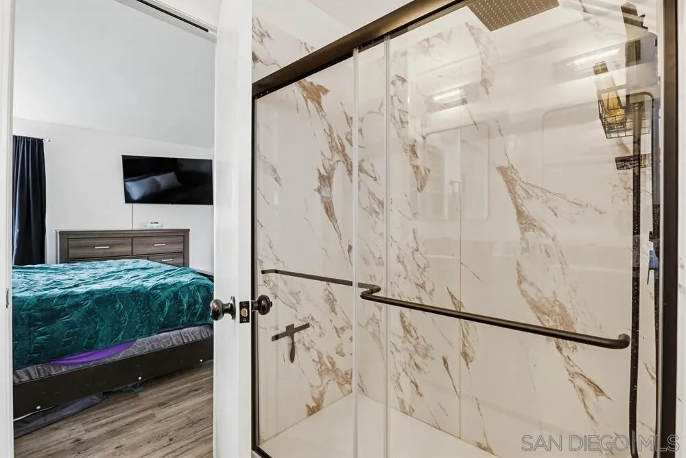 140 E El Norte Parkway 6, Escondido, California 92026 home-pic-24