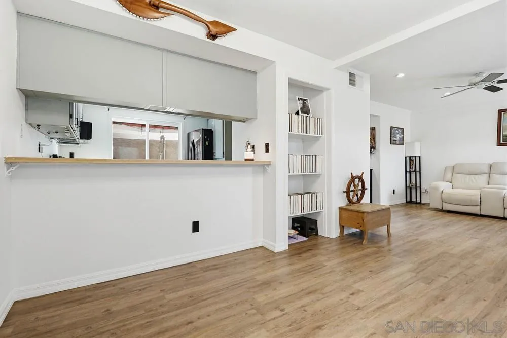 140 E El Norte Parkway 6, Escondido, California 92026 home-pic-12