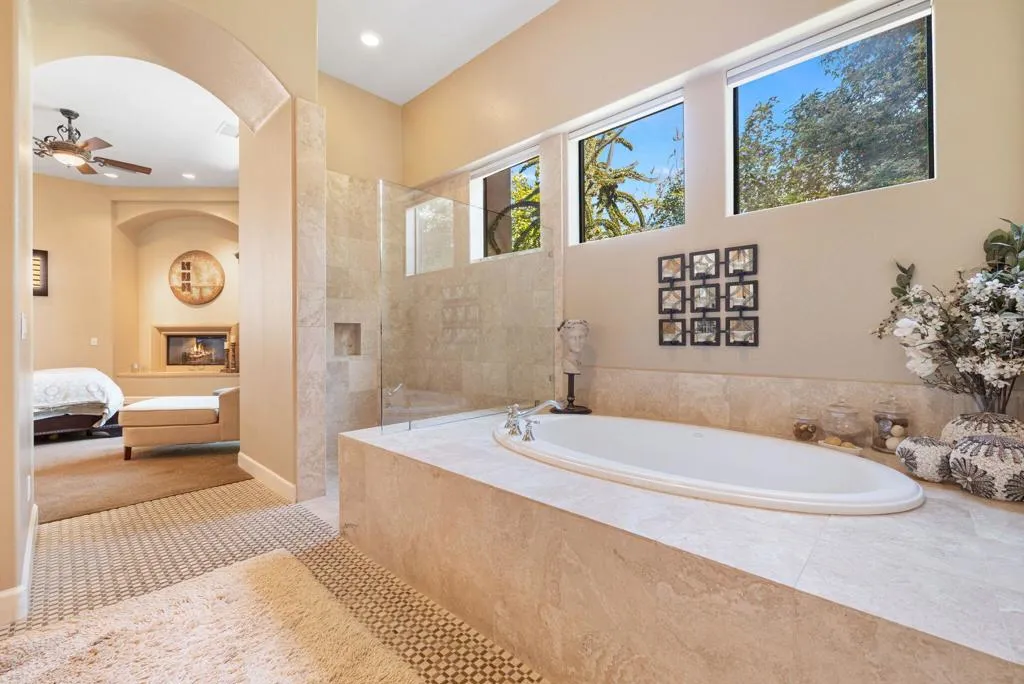 46494 Bradshaw Trail, La Quinta, California 92253 home-pic-30
