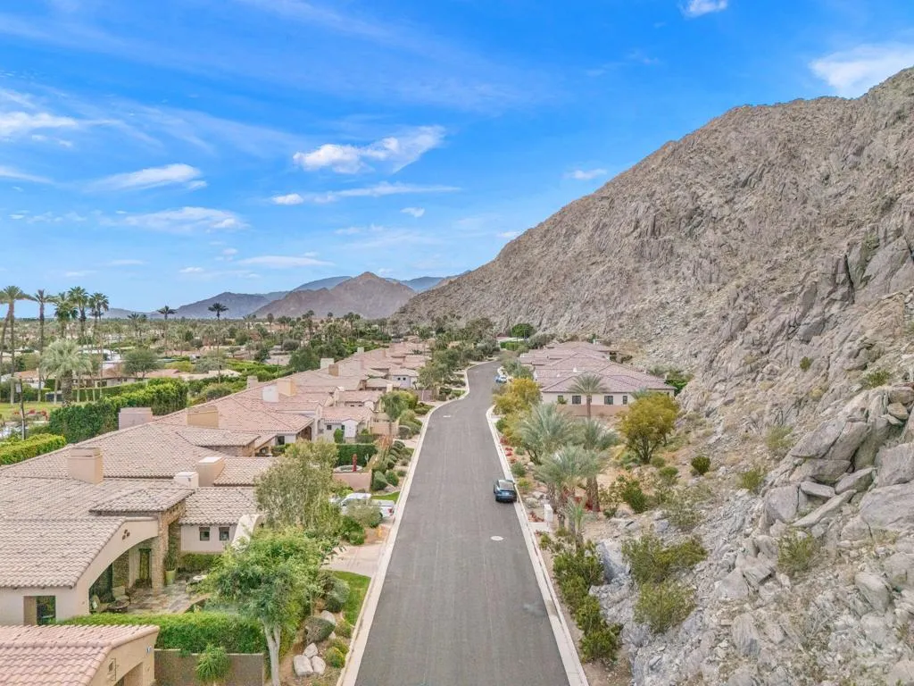 46494 Bradshaw Trail, La Quinta, California 92253 home-pic-49