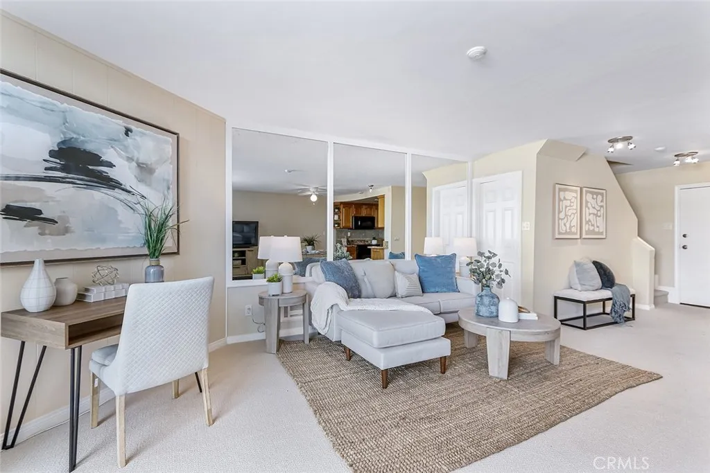 531 Esplanade 303, Redondo Beach, California 90277 home-pic-5