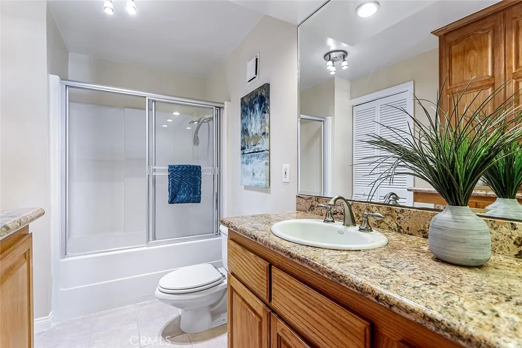 531 Esplanade 303, Redondo Beach, California 90277 home-pic-16